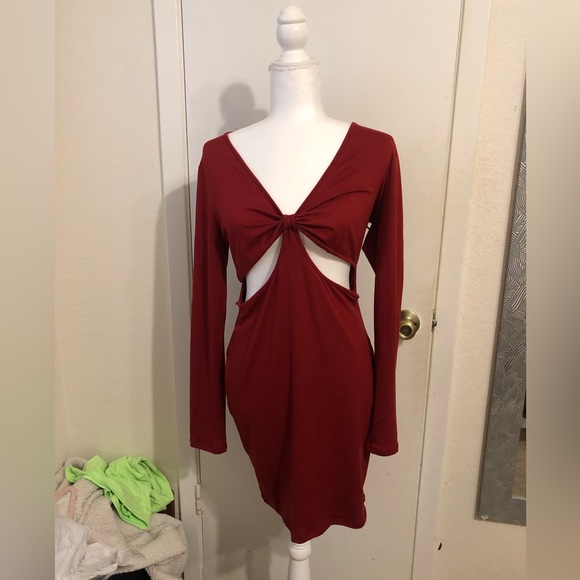LilSunflower129's tweet photo. So good I had to share! Check out all the items I'm loving on @Poshmarkapp #poshmark #fashion #style #shopmycloset #papaya #noboundaries: https://t.co/G4FHD4i0wO https://t.co/slseXRYUIN
