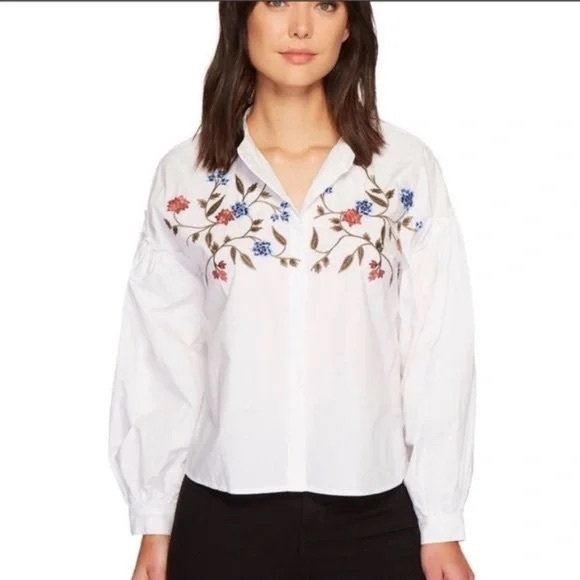 The Gift Yenta tweet media