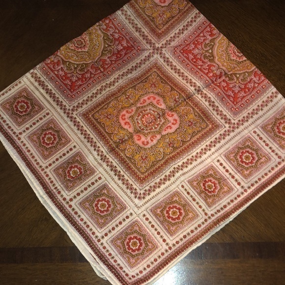 So good I had to share! Check out all the items I'm loving on <a href="/Poshmarkapp/">Poshmark</a> from <a href="/TheLingerista/">The Lingerista</a> #poshmark #fashion #style #shopmycloset #fadedglory #funko #vintage: posh.mk/UmAu55xPuBb