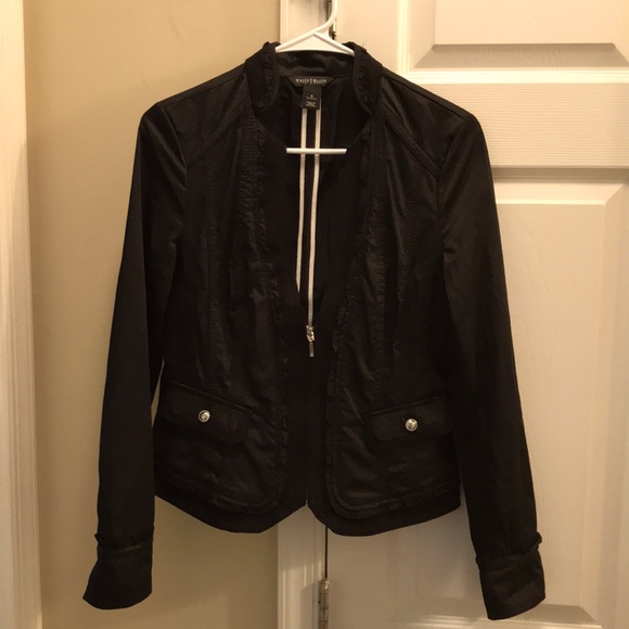 TannerKellyR's tweet photo. So good I had to share! Check out all the items I'm loving on @Poshmarkapp #poshmark #fashion #style #shopmycloset #apt9 #whitehouseblackmarket: https://t.co/gibUyUWHPq https://t.co/QykOCInhFs
