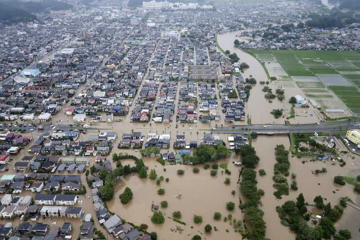 akshakyo's tweet photo. 【災害ボランティア募集】
令和5年7月15日の大雨被害により秋田市内で被災された世帯を支援するために災害ボランティアを募集します。

災害ボランティア登録はこちらから
登録フォーム
https://t.co/3UFPtil7p1

秋田市災害ボランティアセンター特設サイト
https://t.co/63GMdzyW6E https://t.co/9SronoMIZr