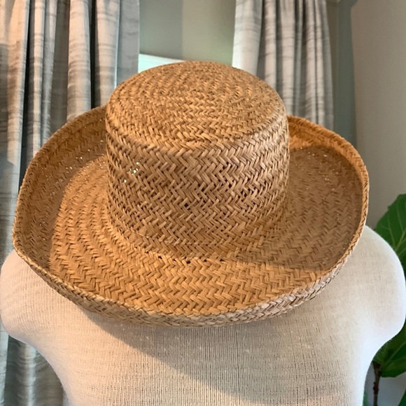 PKStuff's tweet image. So good I had to share! Check out all the items I'm loving on @Poshmarkapp from @Yulia46067762 #poshmark #fashion #style #shopmycloset #anthropologie #rouge #firethorn: posh.mk/rsQoY3JPuBb