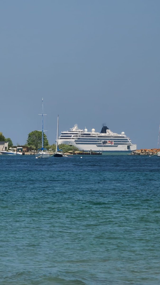 rkinnin's tweet image. @VikingCruises Mackinac Island by way of the Viking Octantis!  #awesomeday #GreatCrew #GreatTour