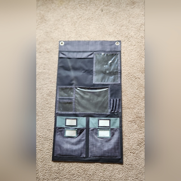 BSemanick's tweet photo. So good I had to share! Check out all the items I'm loving on @Poshmarkapp #poshmark #fashion #style #shopmycloset #bossblack #thirtyone #southernliving: https://t.co/IIqpCw4VLJ https://t.co/xM6N4X3tOw
