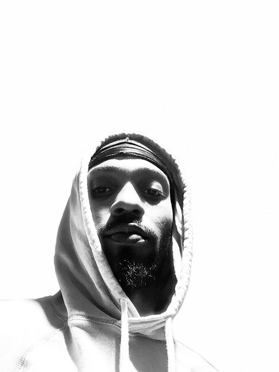 Goddelikee's tweet photo. ♾️ https://t.co/v4v3867H7a
