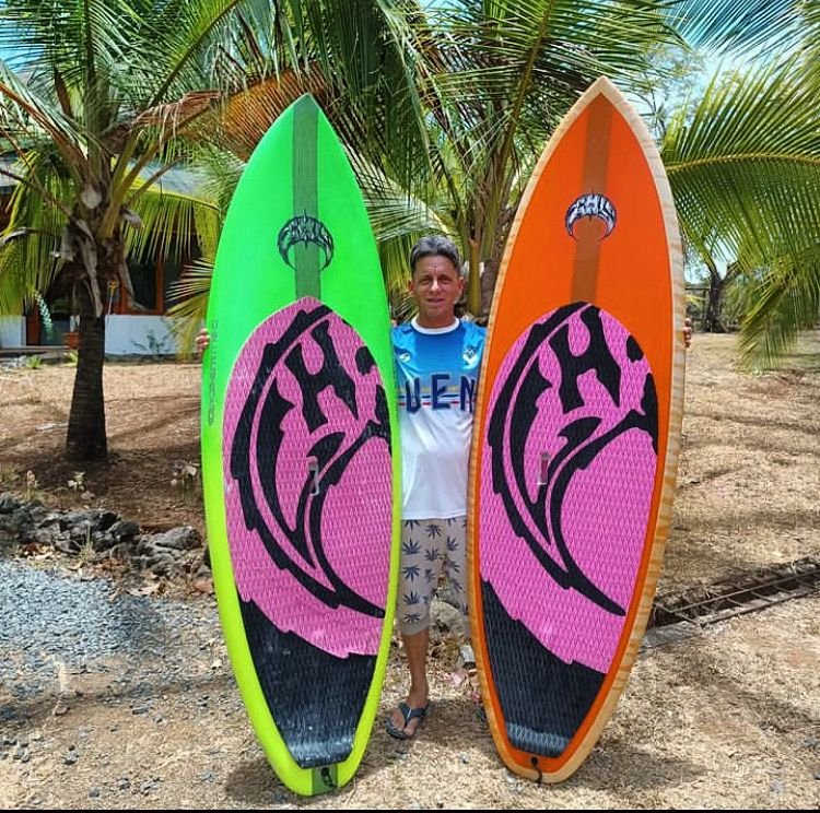 Armando Colucci, llegó #contodo a éstos V JUEGOS SURAMERICANOS DE PLAYA, SANTA MARTA 2023, #TeamVzlaSurf en la modalidad Sup Surf Masculino, avanzando en rondas de repechaje, preparado y dispuesto a presentarse mañana en la Final de Repechaje en #LosJuegosDelCambio
