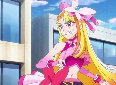 namata3939's tweet photo. ひろがるスカイ！プリキュアのリョナシーン
キュアスカイが戻ってくるまで戦っているシーン！
直接的に敵にやられている描写がないのが残念だけど、汚れてるコスチュームが見れただけ満足！
でも、キュアバタフライにはもっとピンチシーンが欲しい！ https://t.co/WaxYhzImnT