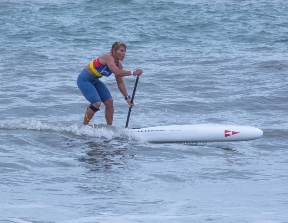 Edimar Luque tras continúa avanzando en rondas de repechaje del Sup Surf Femenino, enfocada, dispuesta a presentarse #contodo mañana en lala Final de Repechaje de ésta modalidad durante #LosJuegosDelCambio

V JUEGOS SURAMERICANOS DE PLAYA, SANTA MARTA 2023