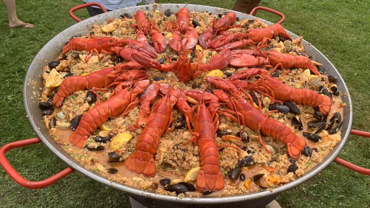 We cooked over a dozen pans of paella for 500+ peeps. <a href="/KingofPaella/">The King of Paella 👑🥘</a> 👑🥘