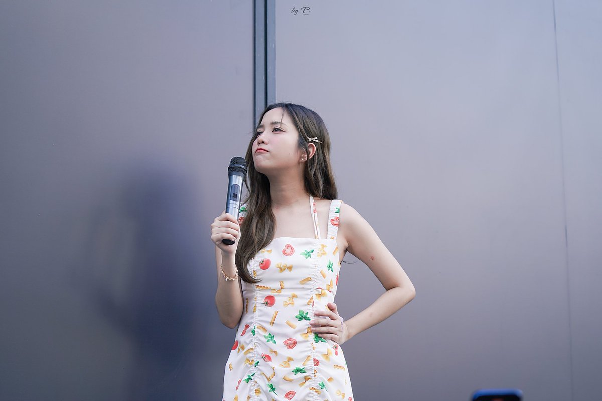 PowerPPP9's tweet photo. เเจ้มมุ🐰🥺🤏
 #srchafreen #DISAYAxFreen https://t.co/NIaBnzUw45