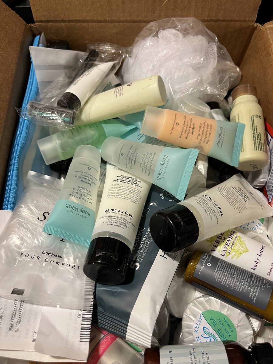 DrRenaeBryant's tweet photo. Thx to the @CALSAfamilia who brought & donated their xtra toiletries @ r @CALSAfamilia #CALSASI #EdBranding session. I will hand them off to our Director over McKenny Vento. Every little bit helps. #CALSA @lynettewsocial 

It’s summer= travel & stays @ hotels. If u stay @ any hotels w/ toiletries pls bring them back 4 r home vul/houseless scholars @AnaheimUHSD. U can drop them off @ DO 2 my attn or I can pick them up if local. #UnlimitedYou #EdBranding #tellyourstory #beaconnecter @CityOfAnaheimCA