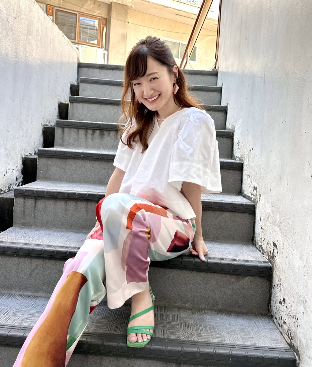 昨日履いたパンツは、中学の同級生でコラージュアーティストの友達が