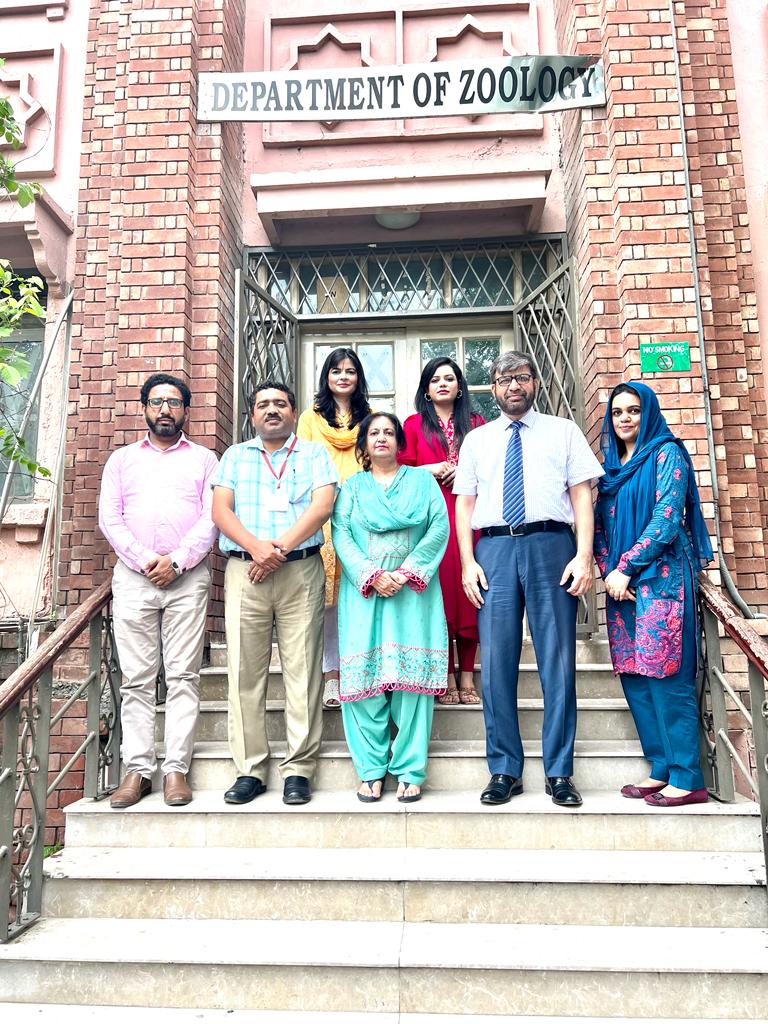 DoZ_LCWU's tweet photo. Ms. Hania Ramzan, PH.D. scholar at the Department of Zoology successfully defended her thesis on the 14th of July, 2023 under the supervision of Prof. Dr. Farkhanda Manzoor and Co-supervision of Asst. Prof. Dr. Muhammad Oneeb (Dept. Of Parasitology, UVAS, Lahore). https://t.co/Es0upDOJV6