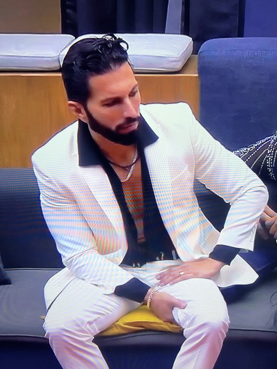 escandalamx's tweet photo. Same vibes manas… #SundayNightFever #LaCasaDeLosFamososMx https://t.co/8Z5xD5kz8j