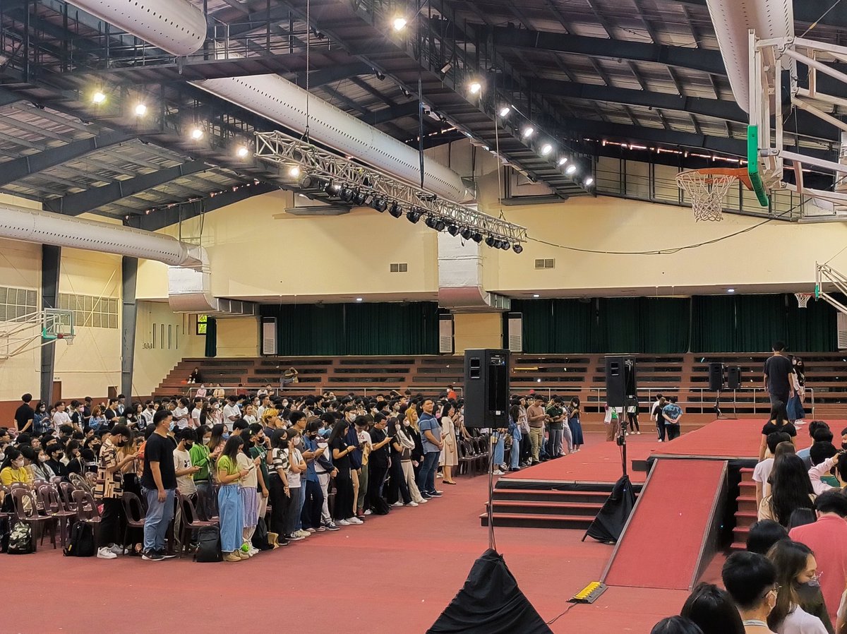 DLSUDHighSchool's tweet photo. HAPPENING NOW -
Batch 2023 Graduation Rehearsal.
#possibilitiesbeginhere https://t.co/aH1oEHvCcr