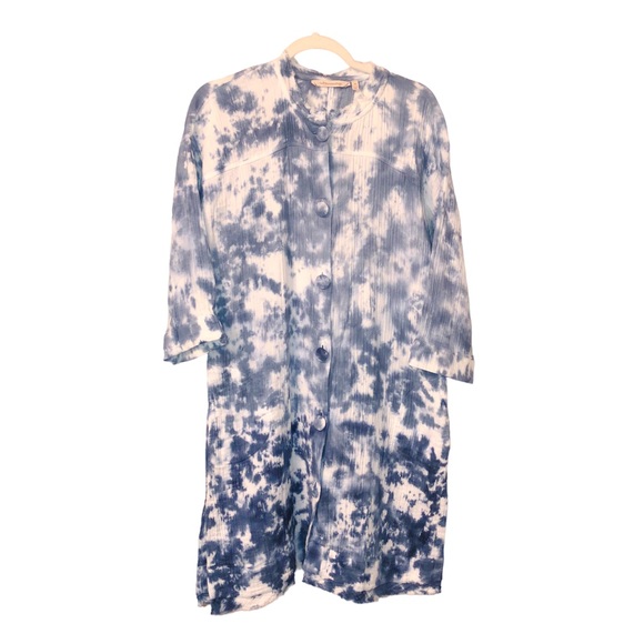 DLuciow's tweet photo. So good I had to share! Check out all the items I'm loving on @Poshmarkapp from @pishposhposh808 #poshmark #fashion #style #shopmycloset #calvinklein #helmutlang #softsurroundings: https://t.co/sM5UfXfyk8 https://t.co/N1QyG0LSeh