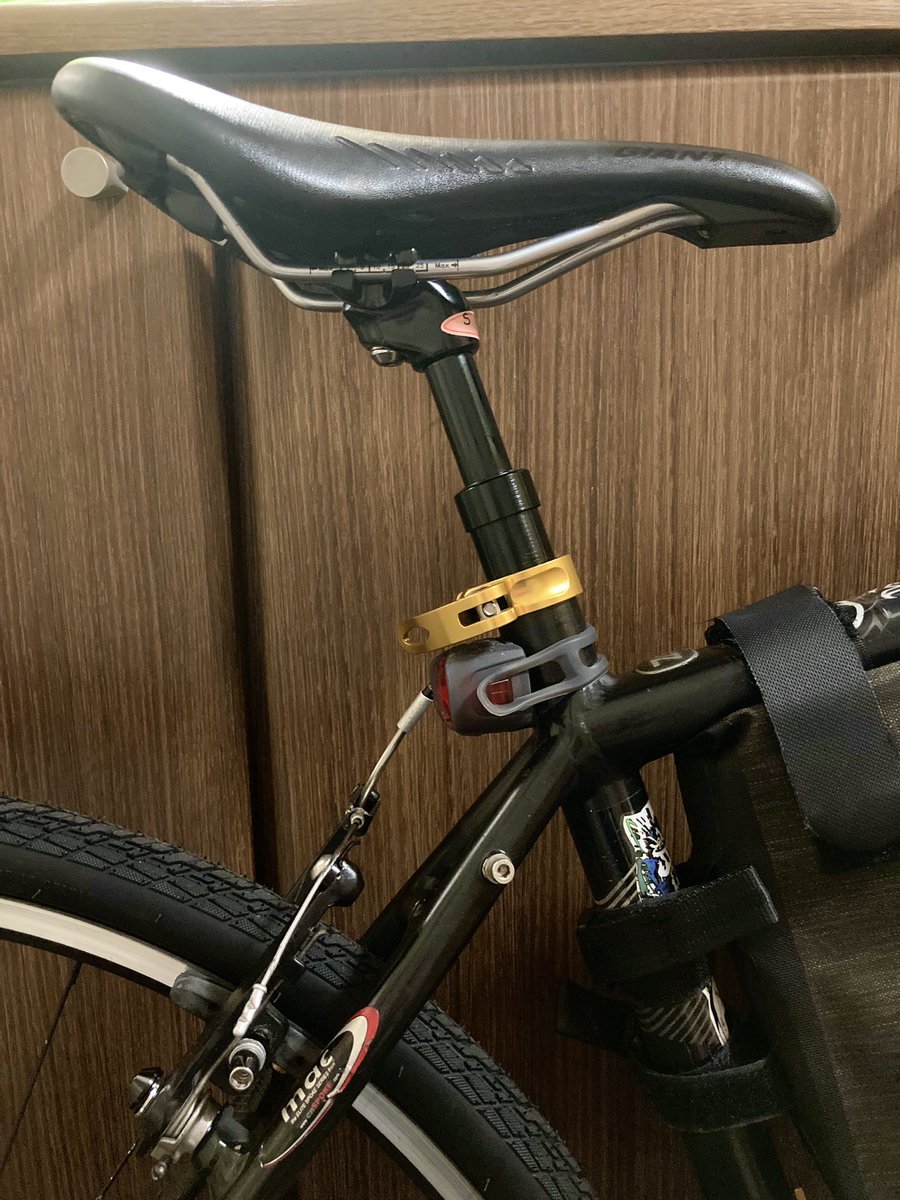 Dan_Kiko_Murray's tweet photo. Trying out a suspension seat post.
#cycling #bicycle #bicycles #seatpost #cannondale #cannondalequick #cycleeveryday #cycleeverywhere #danieljamesmurray #danieljmurray #γ΅γ€γ―γͺγ³γ° #θͺθ»’θ» https://t.co/dAzVwcU3DW