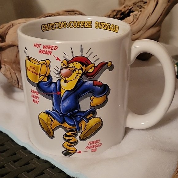 So good I had to share! Check out all the items I'm loving on <a href="/Poshmarkapp/">Poshmark</a> from <a href="/karin_luedke/">Karin luedke</a> <a href="/Harleyjoseph16/">Harleyjoseph</a> #poshmark #fashion #style #shopmycloset #heartsofpalm #michaelkors #disney: posh.mk/rkYDnZFbmBb