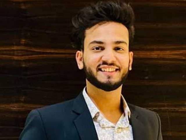 Rohitkpal89's tweet photo. ELVISH RULING BBOTT 2
#ElvishYadav #ElvishYadavArmy 
#Systumm hang kar diya https://t.co/fNw4CyVCPO
