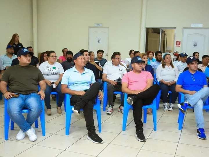Sandra_Interian's tweet photo. Estamos listos #Operacion2024 #NuevasIdeas #NuevasIdeasLaLibertad

Estamos aquí para seguir apoyando todas las iniciativas de nuestro presidente @nayibbukele y junto a todos ustedes seguiremos cambiando El Salvador 🇸🇻 #7De7 https://t.co/ztYMy7aNUQ