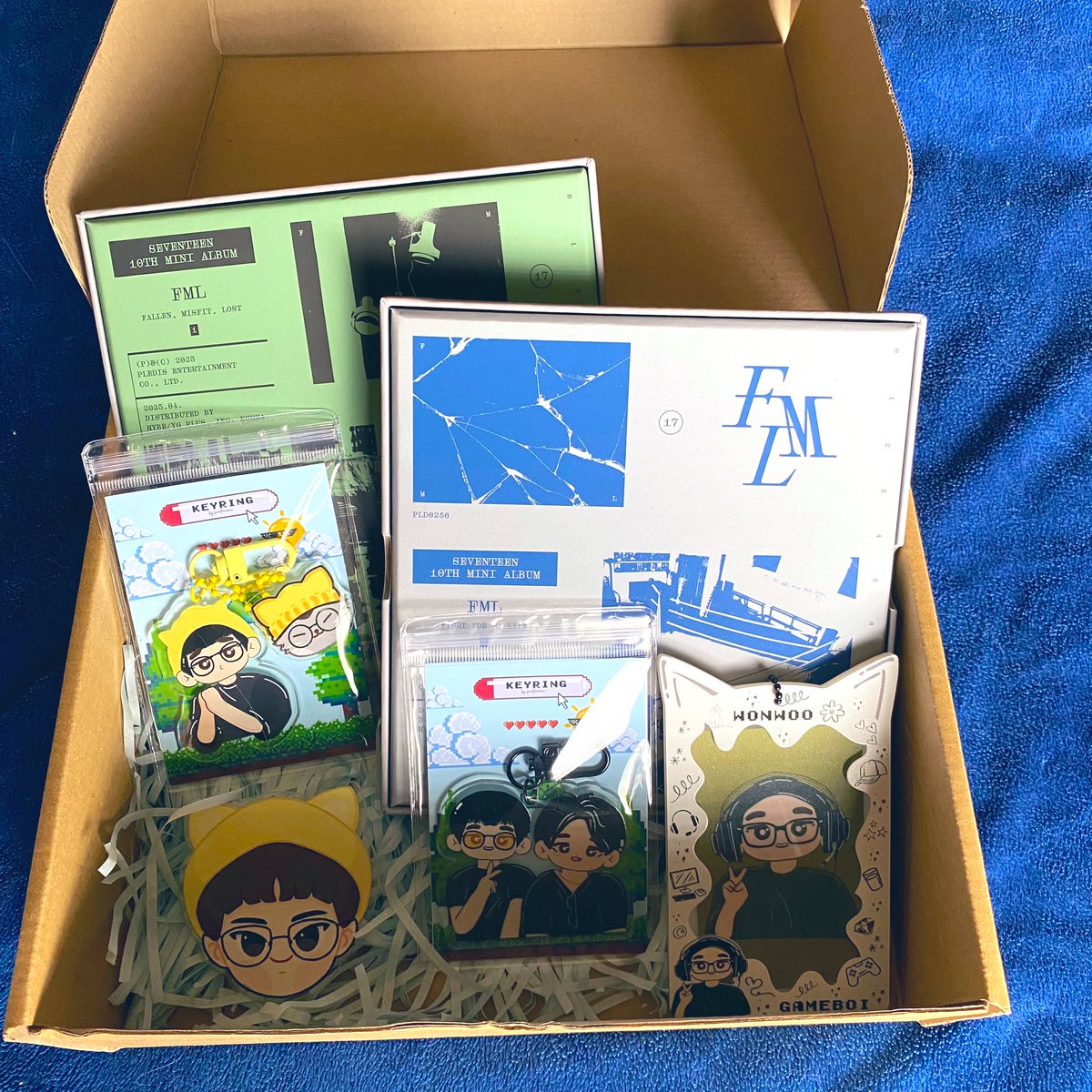 wonwoo birthday box giveaway!

— RT, like, and reply tags!
— 1 winner!
— winner will shoulder the sf!
— ends at 11:59pm today!

goodluck! 

<a href="/pledis_17/">세븐틴(SEVENTEEN)</a> 
#생_Vv전원우vV_축 
#GAM3BO1_WONWOO_DAY