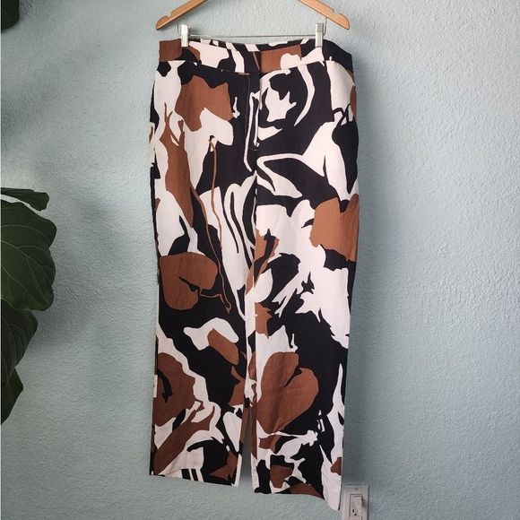 So good I had to share! Check out all the items I'm loving on <a href="/Poshmarkapp/">Poshmark</a> from <a href="/FlippinPhoenix/">MarieB</a> #poshmark #fashion #style #shopmycloset #chicos: posh.mk/saHIgvT6uBb