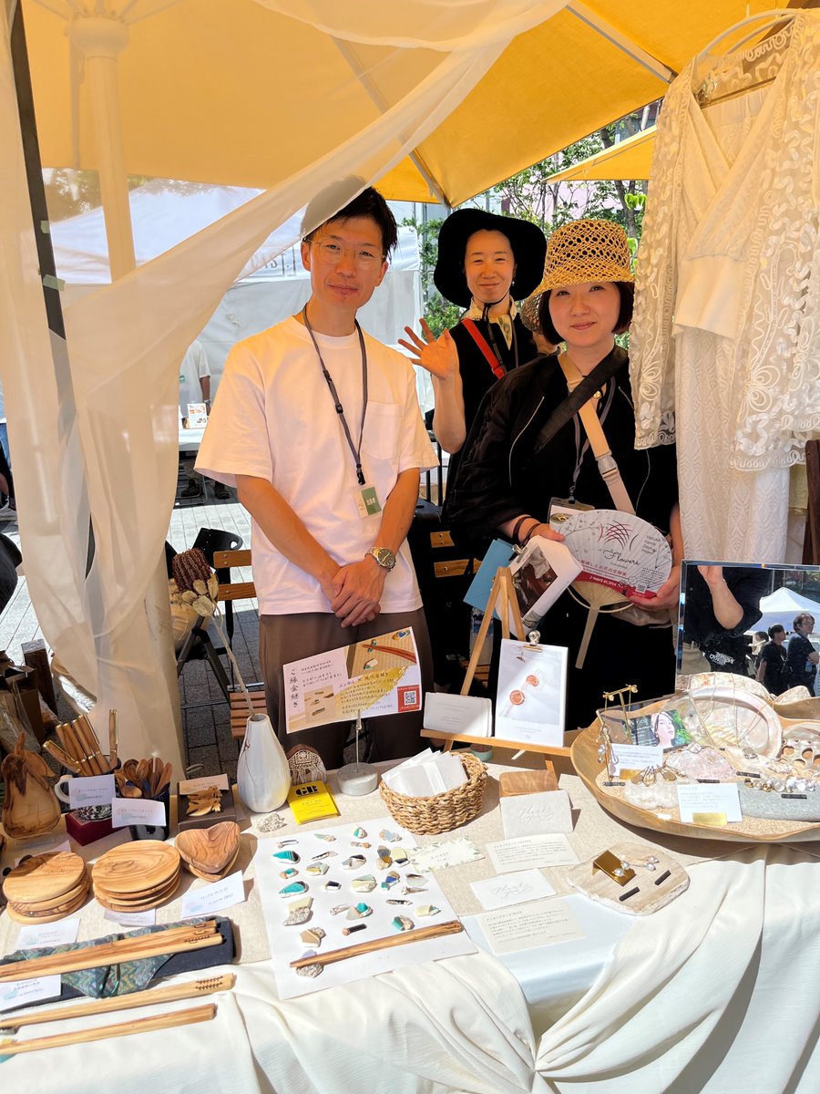 tokyo_ethical's tweet photo. 【INSPIRE TOKYO with TOKYOエシカルマルシェ】
こちらは、エシカルウェディング協会のブース✨
環境に優しいウェディングアイテムの販売やウェディングプランナーによるエシカルウェディングの相談会、事例映像の上映を開催しています👰‍♀️
#エシカル #渋谷キャスト #インスパイアトーキョー https://t.co/tvvxrX4Vb2