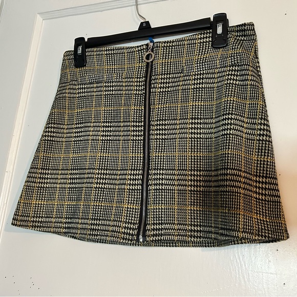 So good I had to share! Check out all the items I'm loving on <a href="/Poshmarkapp/">Poshmark</a> #poshmark #fashion #style #shopmycloset #dutchbros #wethefree #skyandsparrow: posh.mk/CJ2yudO6uBb