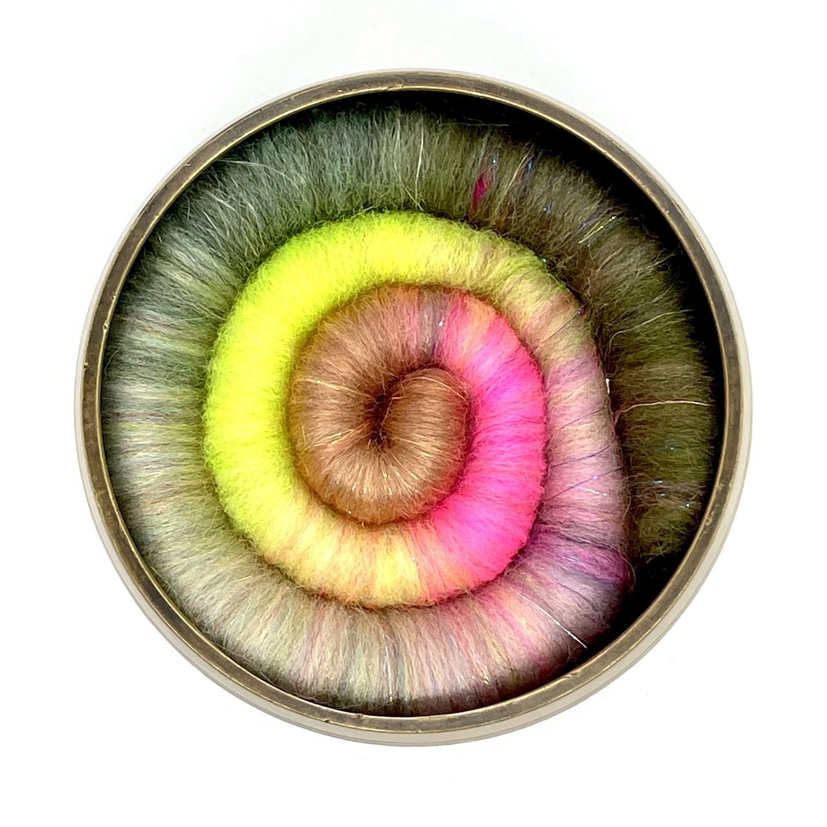 sheepnspace's tweet photo. I’ve been making rolags and taking photos of them have been super fun! https://t.co/RzRrrmyK5z #tourdefleece #maker #rolags https://t.co/ZqYeitEDr1