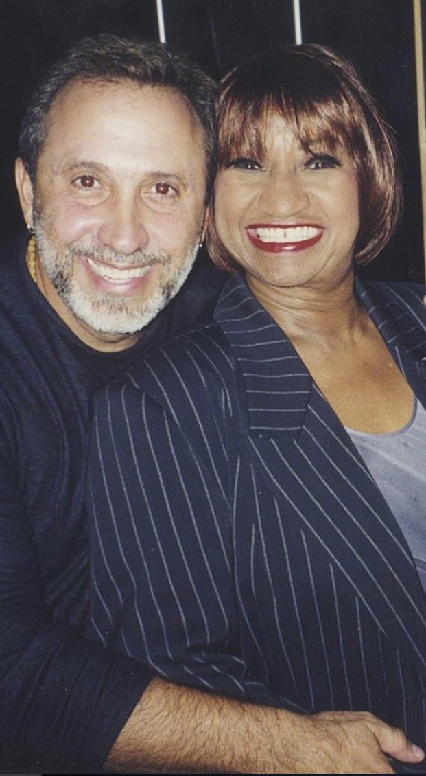 Hoy se cumplen 20 años de la partida de de nuestra querida @celiacruz 🫶
Una mujer única, una gran artista y sin duda una de las más grandes e inolvidables de todos los tiempos.
Celia te extrañamos, tú legado musical vivirá para siempre! 

#orgullocubano 🇨🇺 #celiacruz