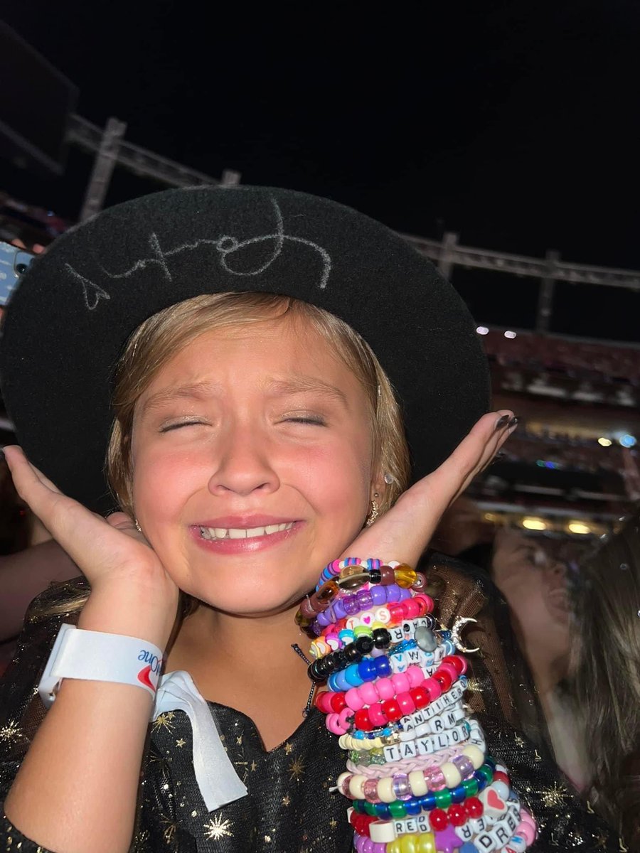 nola_swiftie's tweet photo. Ah I guess I haven’t tweeted how we got the 22 hat! It’s a long story so read the thread 😂 So I have been tweeting about Emma and I all week and tagging TN. I haven’t received any likes or anything from them so who knows if that’s actually how. Our seats were row 7 in 110 (1) https://t.co/tHMXem9WmV