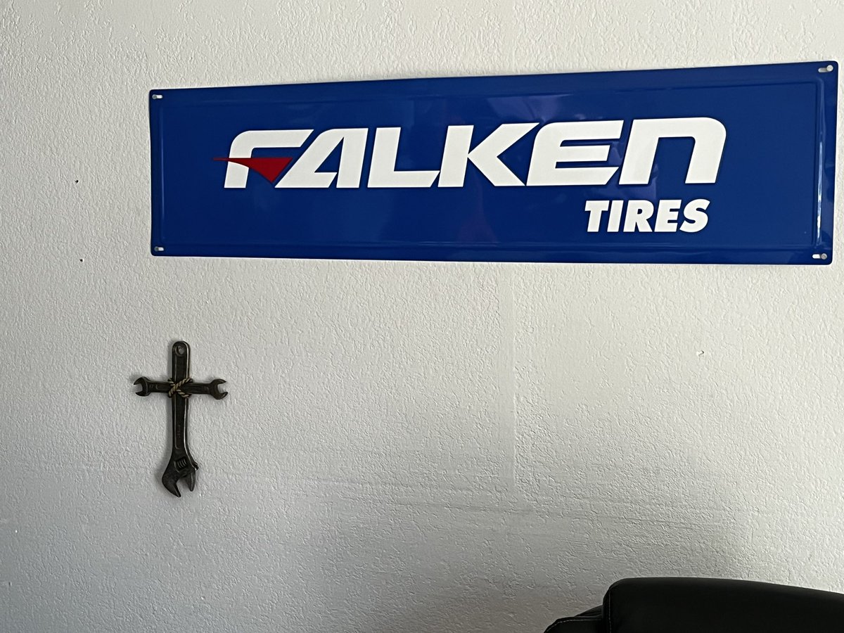DCarr75's tweet photo. Driving to Tahoe Friday had a tire blow out. Literally rolled in on the flat to Guerrero’s tires. Told him the problem, young man drove 15 min to pick me one up at his storage, the exact one we needed. Put it on in no time. 

On the way back tonight had another blow out on the side of the road. 
Some random guy named Jose pulled up stopped and helped us put our spare. Had all the tools needed to help. Amazingly Jose  just got back from a Mens Christian retreat. 

Then we pulled up to Toltecas because every other tire shop in the world was closed on Sunday. This dude got me straight in, gave me a great deal got home safe. 

Just wanted to send some love to these to places. Easy to deal with, hard working, good dudes. Got us back on the road quick and safe. 

But thank God for sending My man Jose. He’s the goat today. A neighbor seeing another neighbor in need in 112° heat. Didn’t hesitate, much love. 🇺🇸 

Ps. It’s cooking out there on the freeway 🔥.. Make sure you get your tires checked before you hit the road with the family. Tires so hot they burst. Wasn’t an easy few days but God watched out for us and got us what we needed.