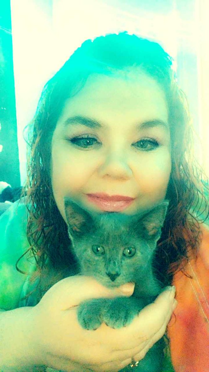 Hi Everyone! I'm Wendy and I am the new US Northeast Rep! I'm so excited to be here! I enjoy art, crafts and spending time with my 2 kitties and my daughter Georgia. I am looking forward to having fun doing acts of kindness and getting to know some of you!