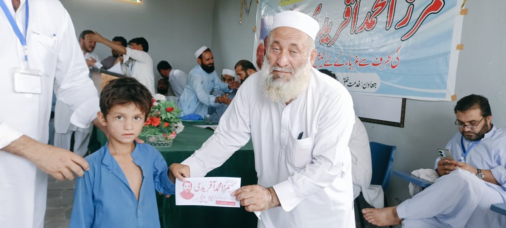 TurabAl02057805's tweet photo. ڈپٹی چیئرمین سینٹ حاجی مرزا محمد آفریدی کی جانب سے خدمت خلق ویلفیئر سوسائٹی نے دو سو مستحقین میں دس لاکھ روپے تقسیم کیے ۔ https://t.co/9fTC1MjsOK