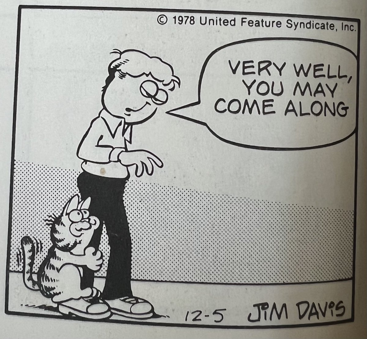 Garfield is so cute in the early comic strips