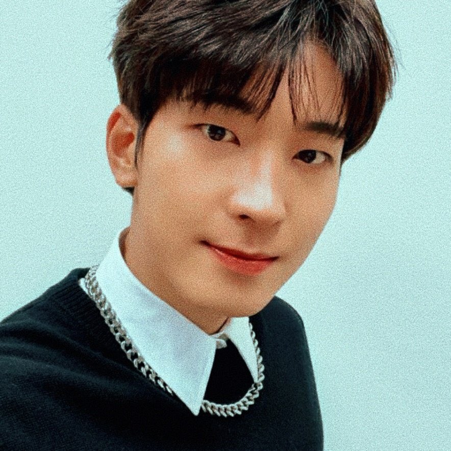 sunwoniee07's tweet photo. @hoshminwon HAPPY JEON WONWOO DAY! 
#생_Vv전원우vV_축
#GAM3BO1_WONWOO_DAY
@pledis_17 https://t.co/l1ZDIzmUFn