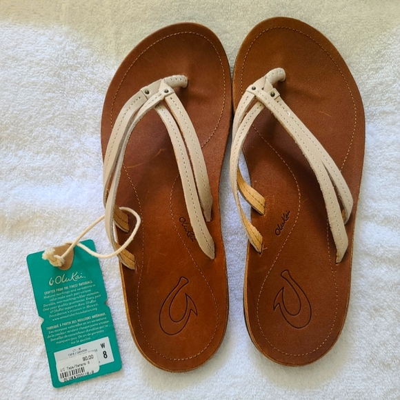 Bobby02816667's tweet photo. So good I had to share! Check out all the items I'm loving on @Poshmarkapp #poshmark #fashion #style #shopmycloset #olukai #fazzisport #guessbymarciano: https://t.co/FQgaOw1Skr https://t.co/8UmBUxCXFK