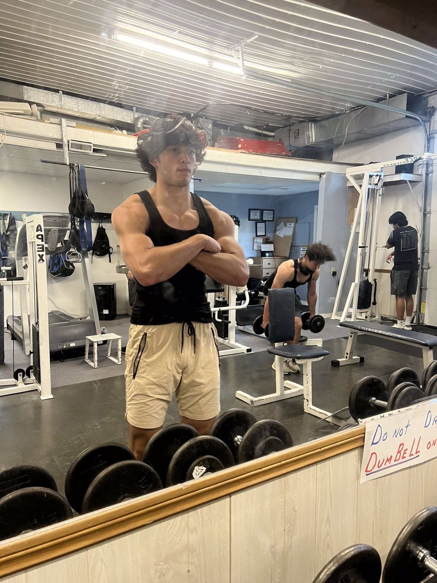 Jake Scott (@jakescott51) on Twitter photo Off season treating nice! Bulked up 15 pounds since season Ended! More to come 275 bench on the way <a href="/TerrenceIsaac1/">Coach Isaac SR.</a> <a href="/MChance519/">Coach LaChance</a> <a href="/coachlalonde_/">Jamie Lalonde</a> <a href="/WardlawCoach/">Coach Law 🏈</a> <a href="/NP_Recruiting/">National Pros Recruiting</a> <a href="/ExpoRecruits/">Expo Recruits</a> <a href="/onasportz/">OnaSportz Recruiting</a> <a href="/HS_Next_Stop/">Next_Stop_Recruiting</a> <a href="/Radar10K/">Recruiting Radar 🎯</a> Off season treating nice! Bulked up 15 pounds since season Ended! More to come 275 bench on the way <a href="/TerrenceIsaac1/">Coach Isaac SR.</a> <a href="/MChance519/">Coach LaChance</a> <a href="/coachlalonde_/">Jamie Lalonde</a> <a href="/WardlawCoach/">Coach Law 🏈</a> <a href="/NP_Recruiting/">National Pros Recruiting</a> <a href="/ExpoRecruits/">Expo Recruits</a> <a href="/onasportz/">OnaSportz Recruiting</a> <a href="/HS_Next_Stop/">Next_Stop_Recruiting</a> <a href="/Radar10K/">Recruiting Radar 🎯</a>