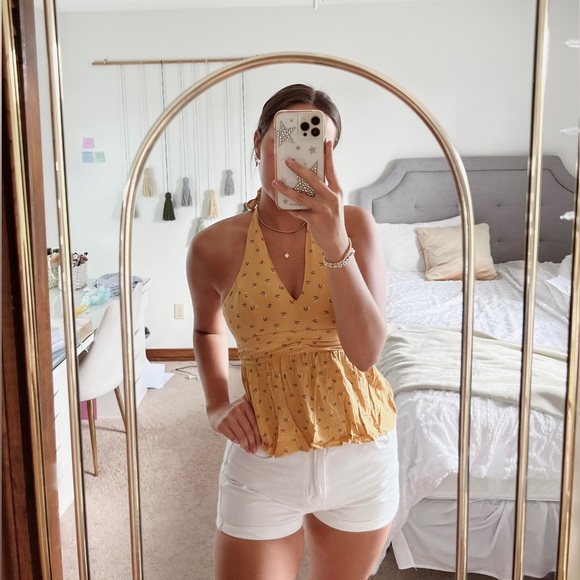 DarylDeVault's tweet photo. So good I had to share! Check out all the items I'm loving on @Poshmarkapp from @TheAndreaDunn #poshmark #fashion #style #shopmycloset #americaneagleoutfitters #freshproduce #bellaperlina: https://t.co/t5aShdB1rf https://t.co/MW8tsz7fp1