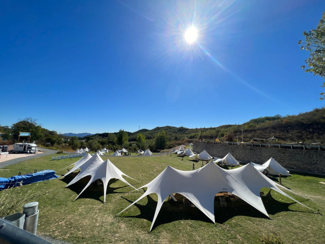 "Looks like someone's getting their sweat on in this scorching weather! Keep it up, you'll be a hot tamale in no time! #SweatIsSexy #SunburnIsNot #OutdoorFun" 😂🏃‍♀️☀️🔥