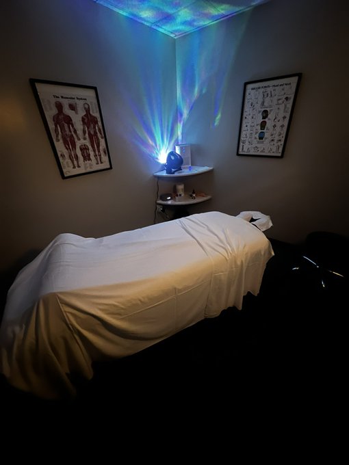 Watch Charlie Matthews's leaked NSFW photo on TwXstars