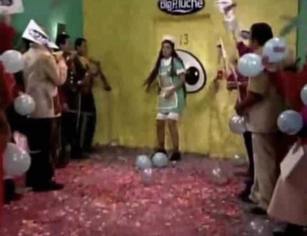 CoreaJr07's tweet image. Se fueeee por el lecherooo de nuevo jajaja bye barbara