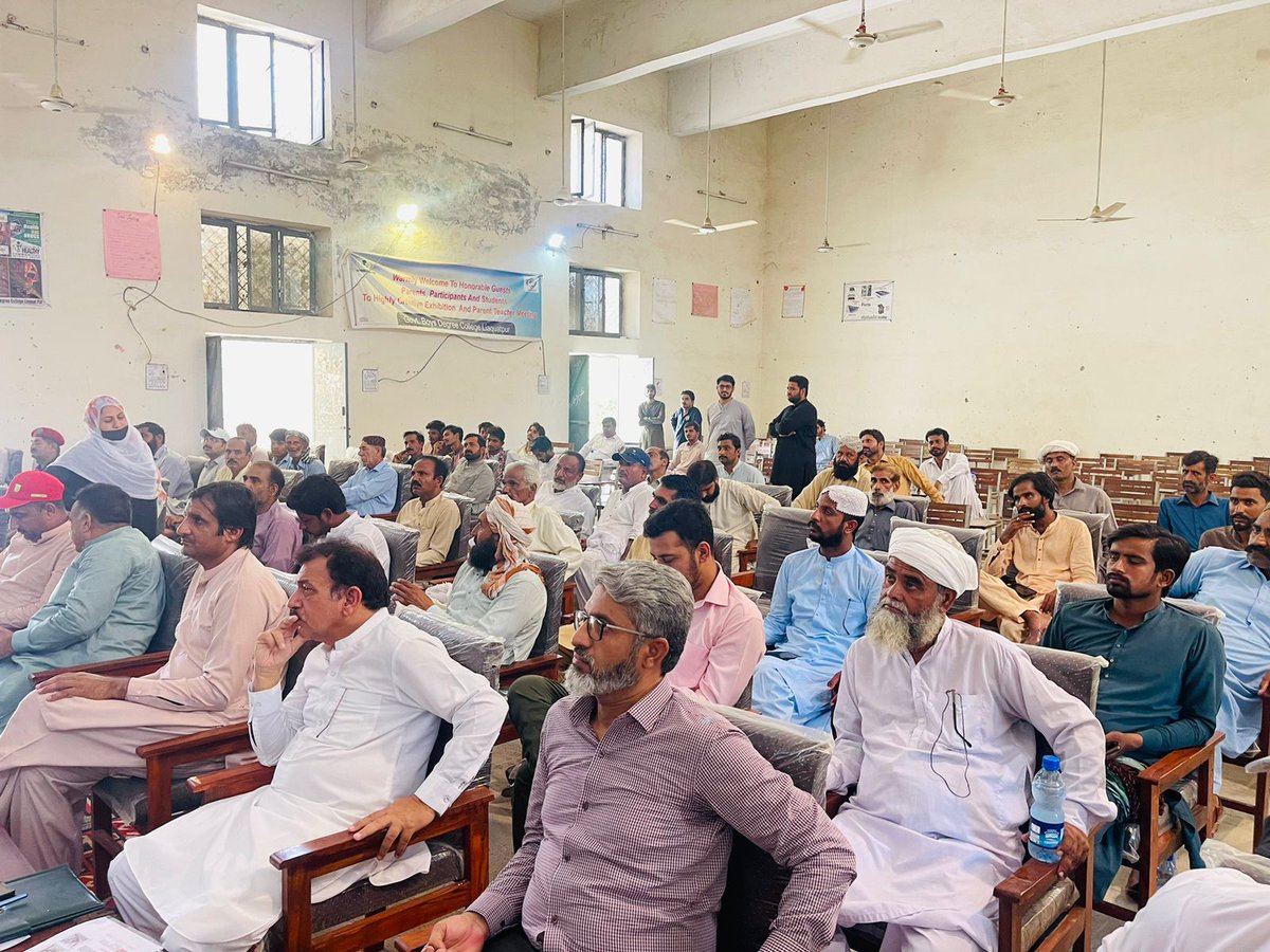PRMSC_Official's tweet image. A public hearing is an official meeting conducted by PRMSC and EPD, to gather input, opinions, and feedback from the public on a specific issue or proposal. The public hearing is held in Tehsil Liaquatpur.
#PRMSC #lgcd #EPD #Liaqatpur #RahimYarKhan #punjab #Pakistan