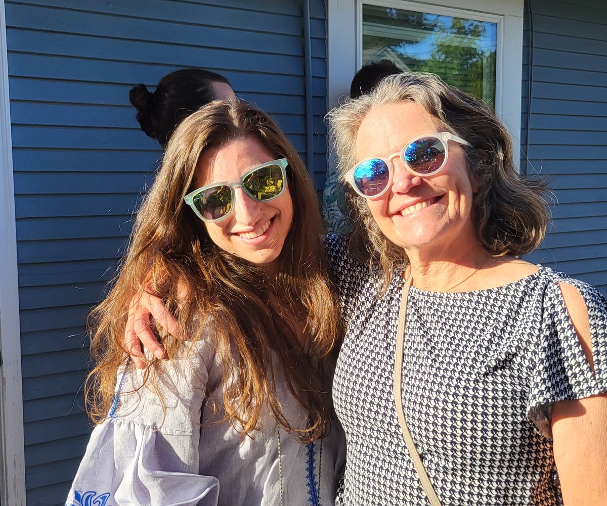 Swisher Lab (@swisherlab) on Twitter photo Sometimes, it really is sunny in Seattle. Lovely to share it with star trainees! <a href="/UWashOBGYN/">UW Department of Obstetrics & Gynecology</a> <a href="/KPenningtonMD/">Kathryn Pennington, MD</a> <a href="/BarbaraAGoff/">Barbara Goff</a> Sometimes, it really is sunny in Seattle. Lovely to share it with star trainees! <a href="/UWashOBGYN/">UW Department of Obstetrics & Gynecology</a> <a href="/KPenningtonMD/">Kathryn Pennington, MD</a> <a href="/BarbaraAGoff/">Barbara Goff</a>