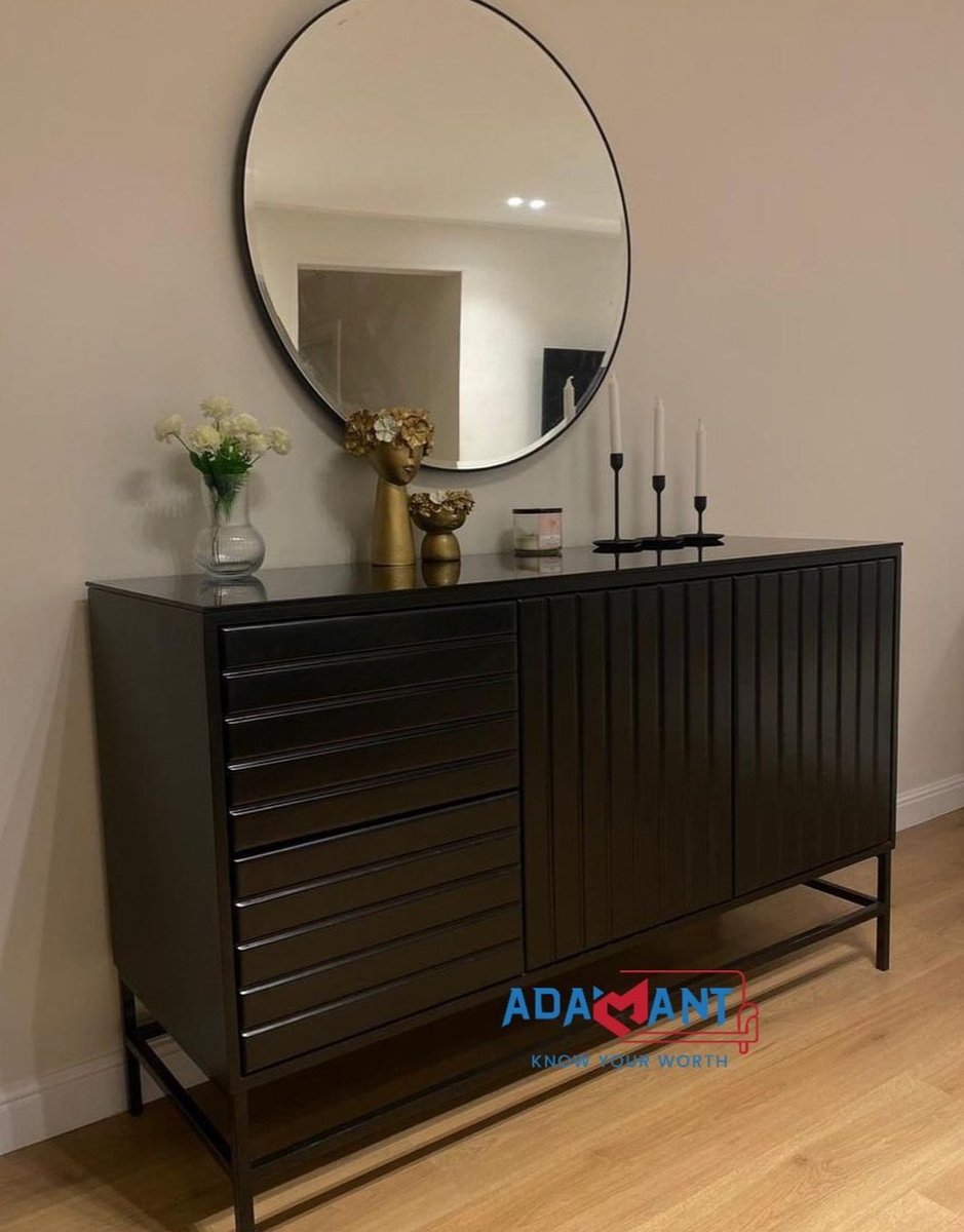 🔥Console Table🔥

This console table is a versatile accent that works anywhere in your home – from the entryway wall to the back of a living room sofa, to the empty space at your dining.

K335 000 1.6 meters 

Call/WhatsApp 0888316363 or 0997796818.

Adamant |Know Your Worth 🇲🇼.