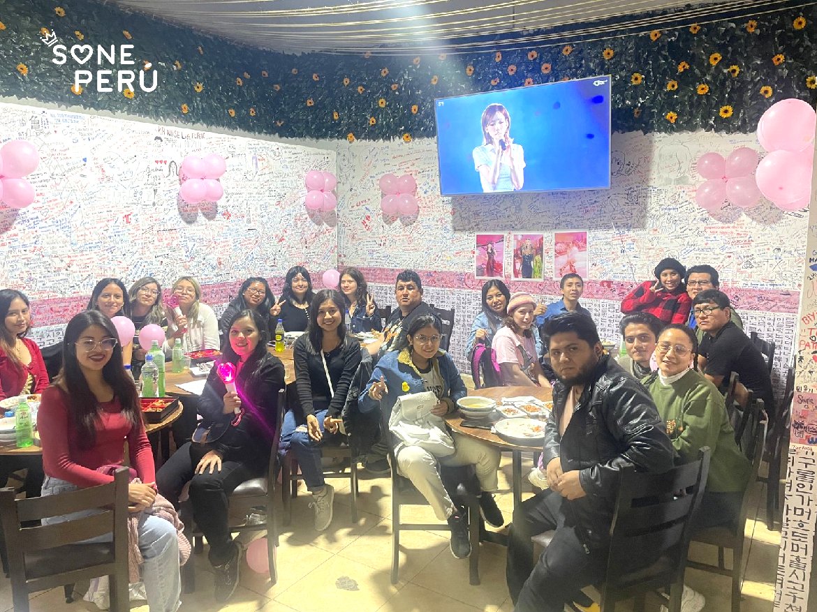 SONEPeru's tweet photo. Last meeting with SONE to celebrate Yoona, Sunny and Seohyun birthdays🎂🥳

We ate korean food while watching the best videos of our girls 🥰

Celebramos recientemente los cumpleaños SunYoonHyun 🎂

#SONE #SNSD #GirlsGeneration #SonePeru #GG4EVA #Sunny #Yoona #Seohyun https://t.co/ePaEPMCtOK