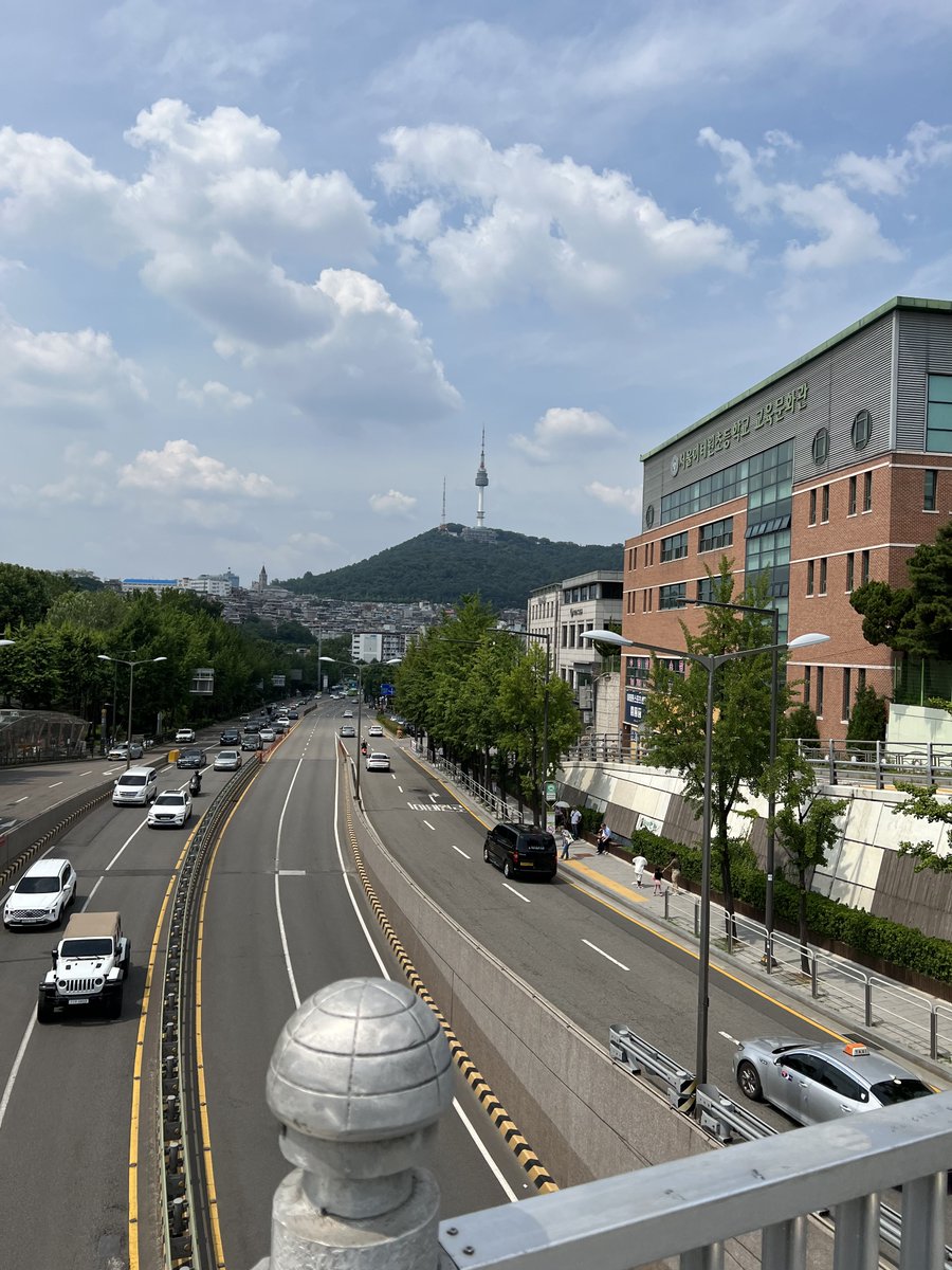 hiro_k_user_jp's tweet photo. #南大門 #梨泰院 #緑莎坪橋
#Nソウルタワー #南山 https://t.co/KT0NOFfTxU