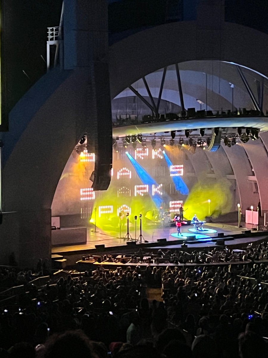 LinusFlink's tweet image. Great concert by @sparksofficial tonight