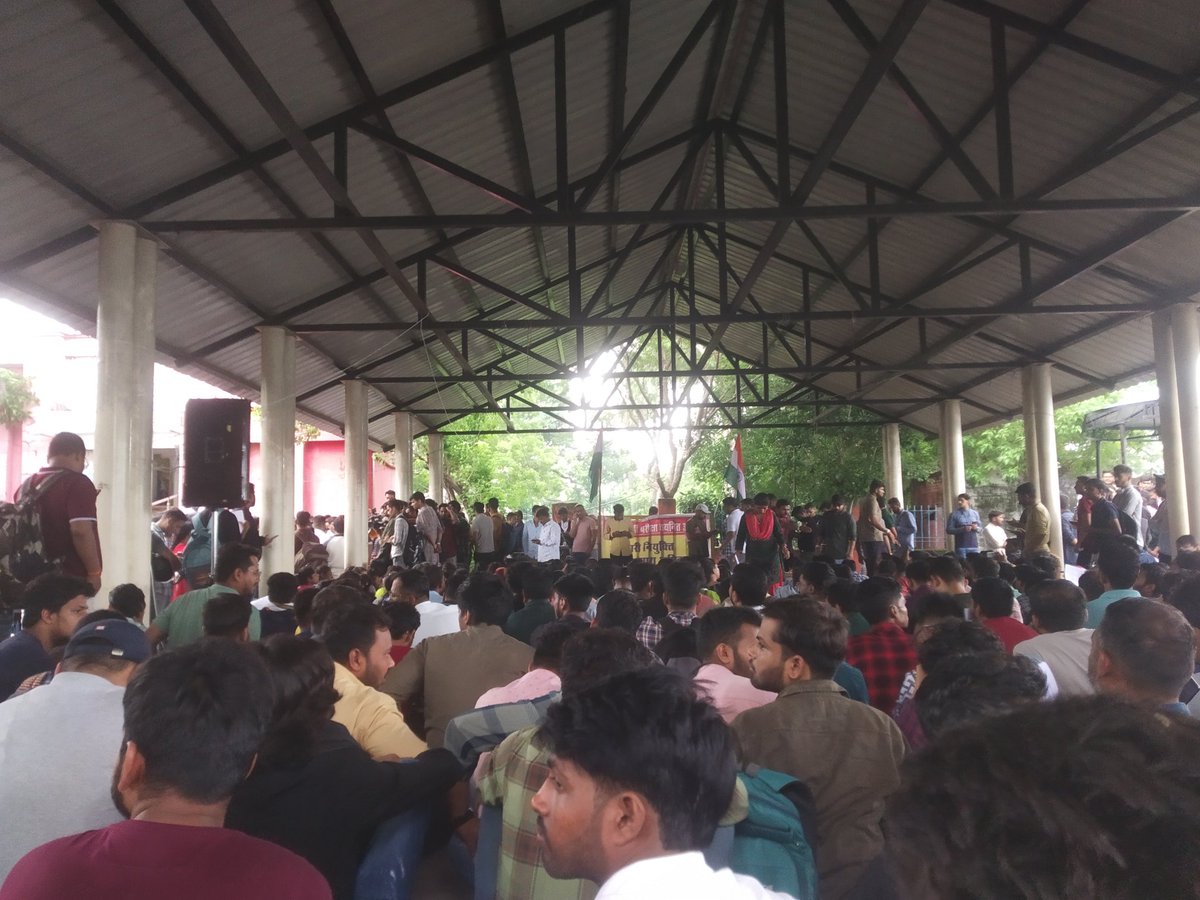 Anmolchourasiy5's tweet photo. #justiceforselectedmppatwari
#15augjoiningmppatwari
मामा जी चयनित अभ्यर्थियों को नियुक्ति दो @ChouhanShivraj @CMMadhyaPradesh @drnarottammisra https://t.co/6d0NMGLWnJ