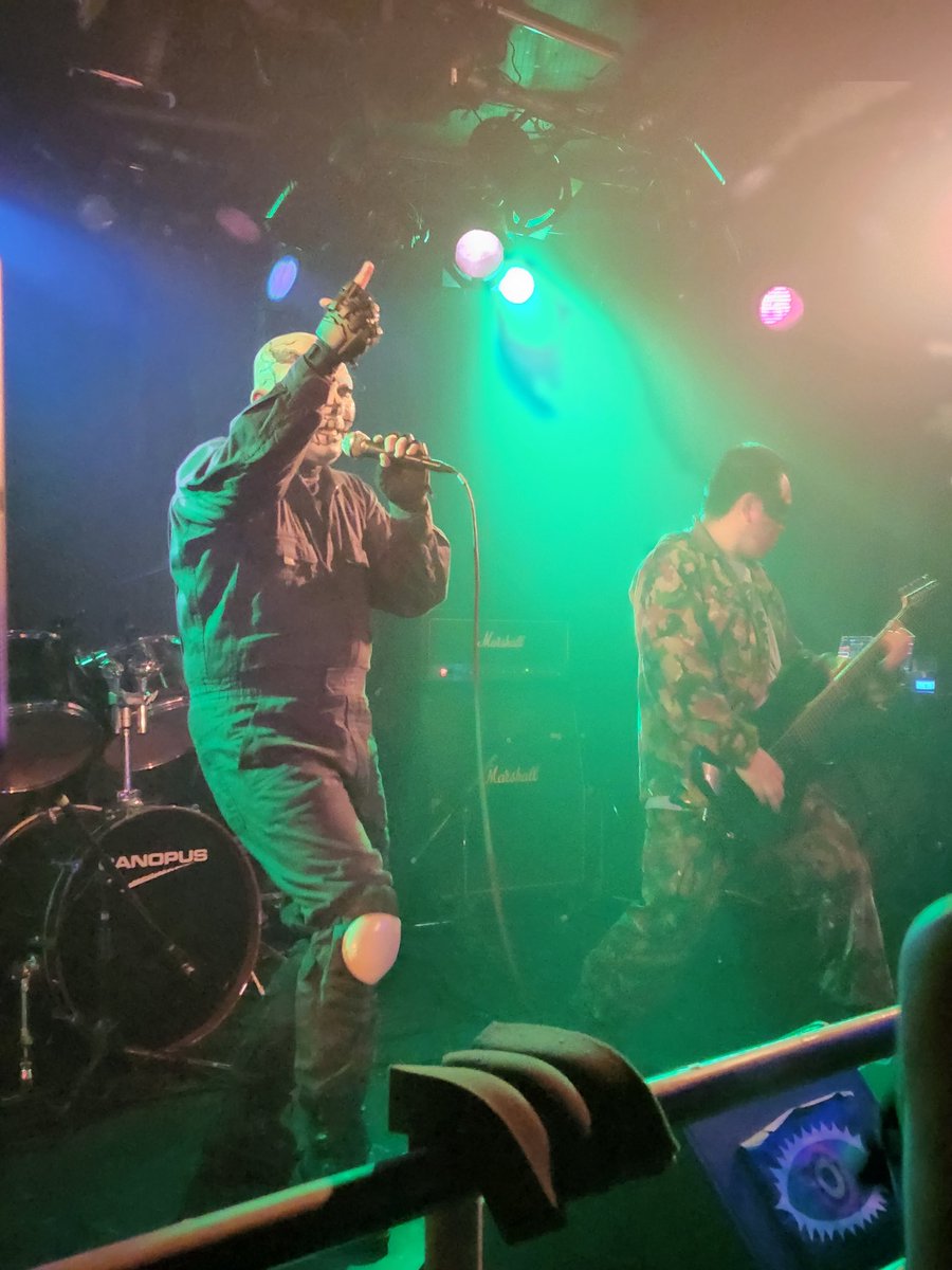 akimikami's tweet photo. それにしてもこの 2bullet と TremendousCircus がなぜ一緒に活動してるのか謎だが、まあその辺は気にしないで次回作を期待しよう (・・;) #2bullet #トレメンドス https://t.co/PSSLNRt2jH